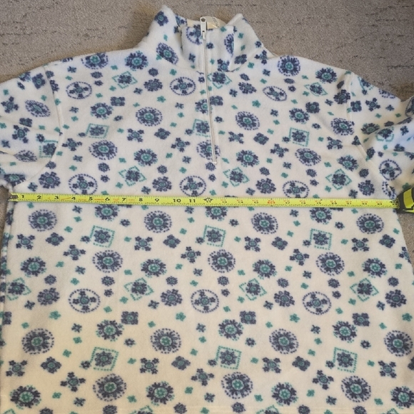 Cabin Creek Winter Floral Fleece in Blue and Green - Picture 7 of 15